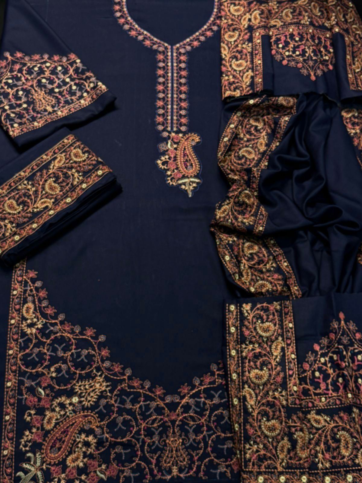 Unstitched Embroidered Dhanak 3PC | WC-069A