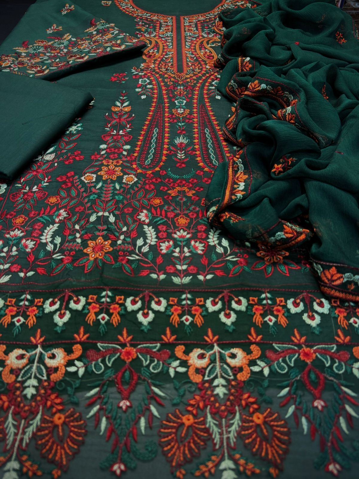 Unstitched Embroidered Lawn 3PC | SC-001