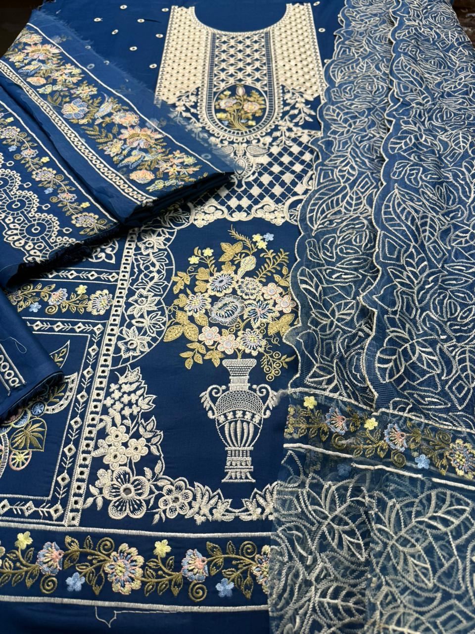 Unstitched Embroidered Lawn 3PC | SC-002A