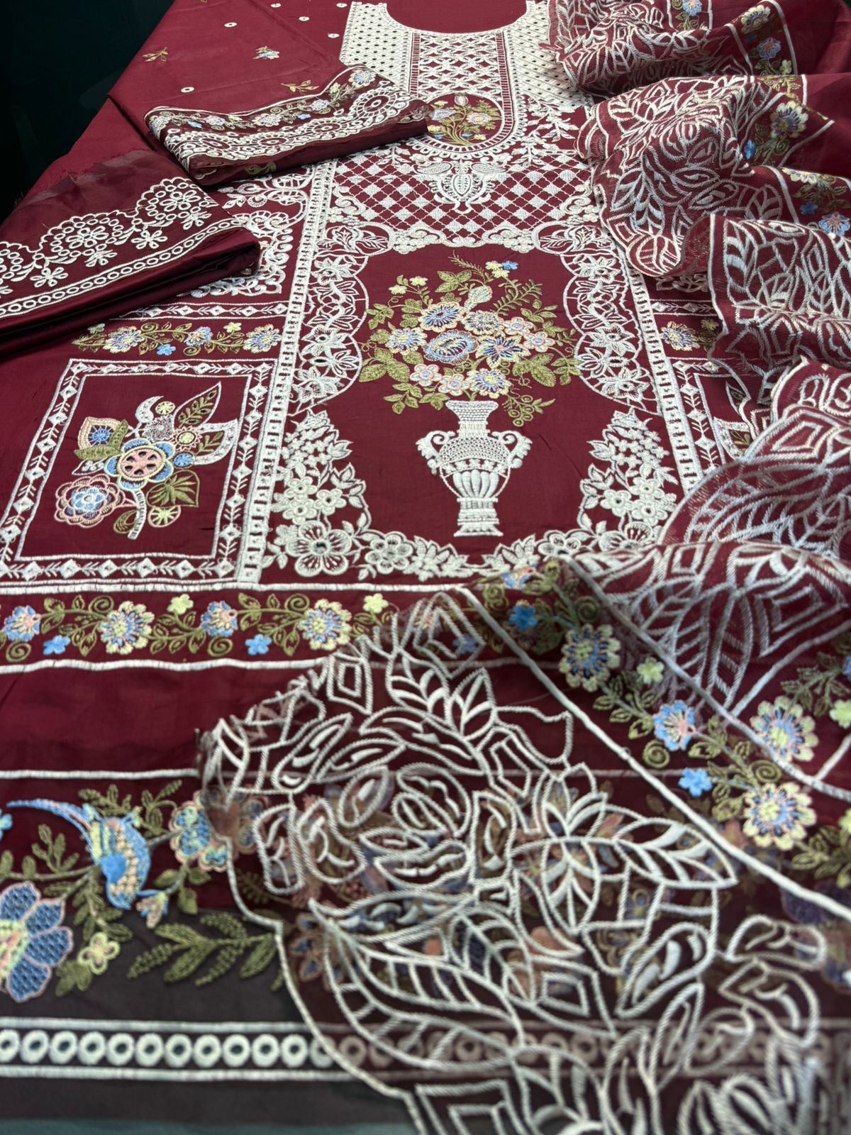 Unstitched Embroidered Lawn 3PC | SC-002B