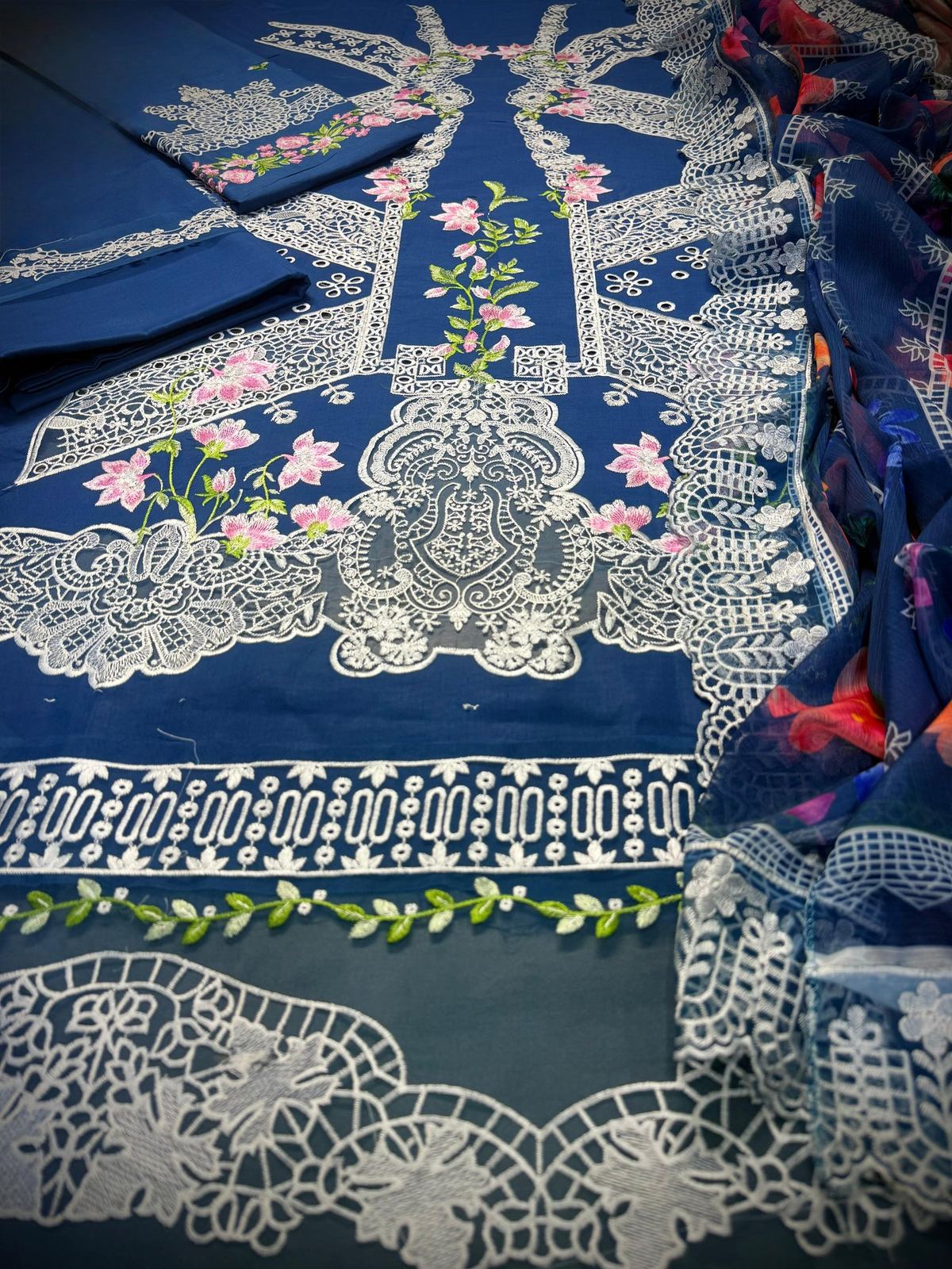 Unstitched Embroidered Lawn 3PC | SC-008