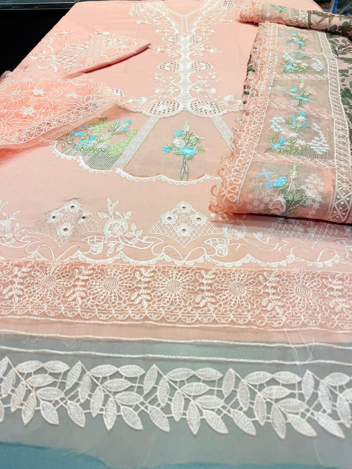 Unstitched Embroidered Lawn 3PC | SC-013