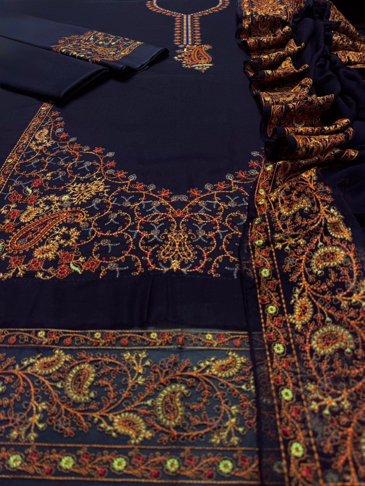 Unstitched Embroidered Lawn 3PC | SC-022A