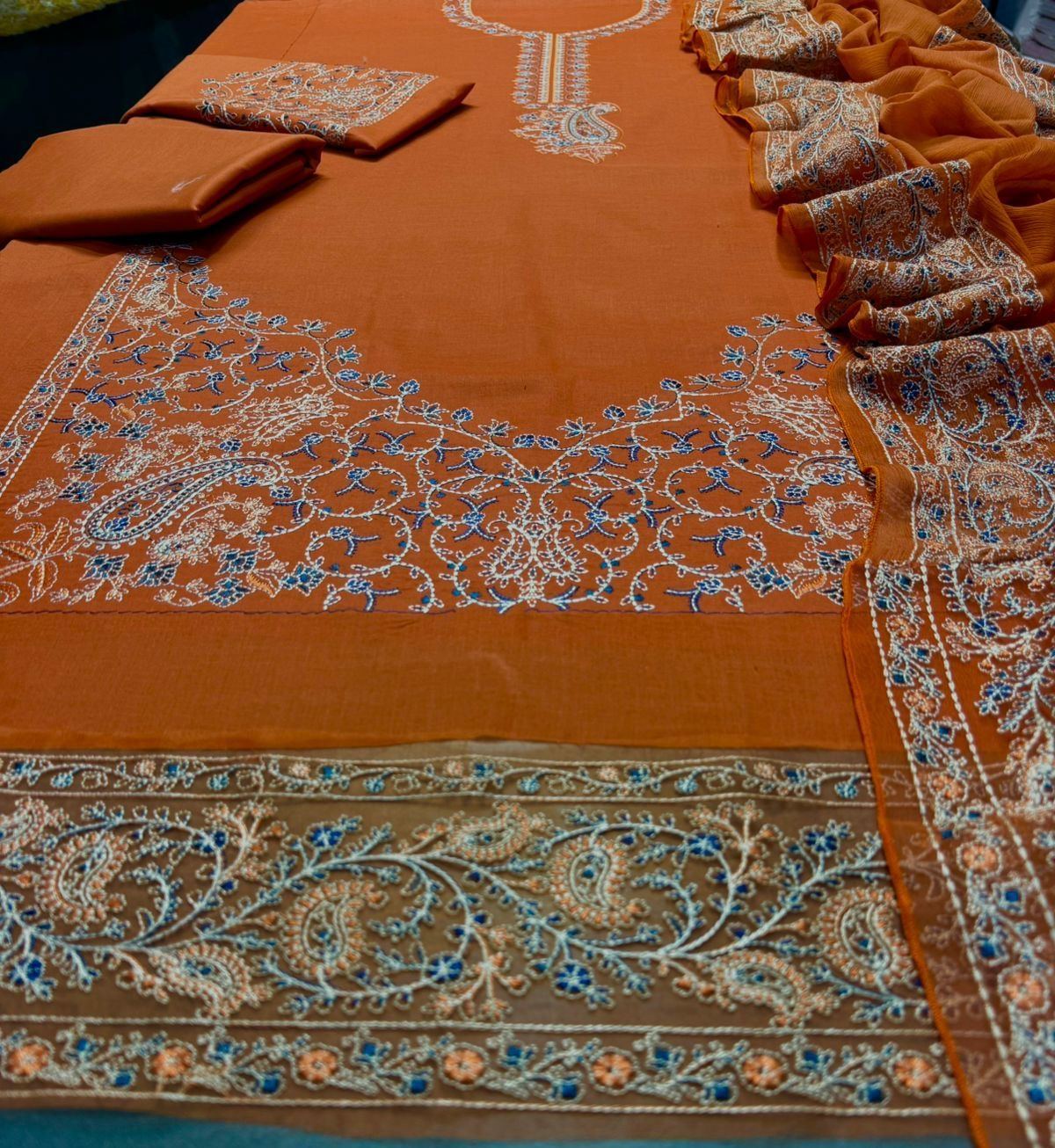 Unstitched Embroidered Lawn 3PC | SC-022B