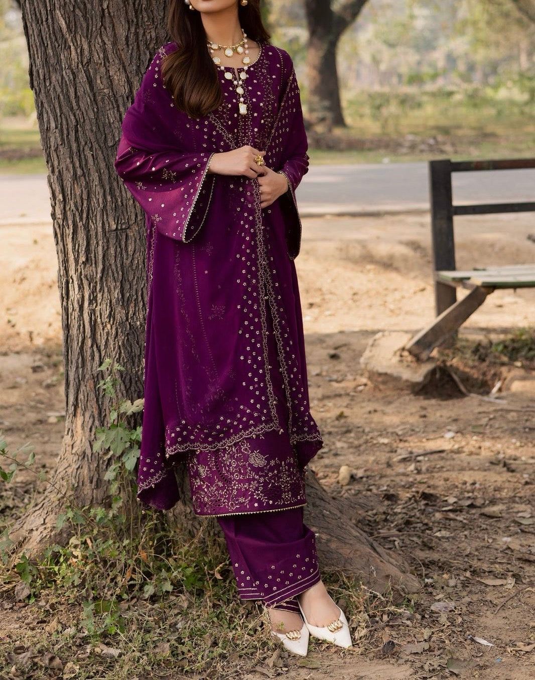 Unstitched Embroidered Lawn 3PC | SC-083