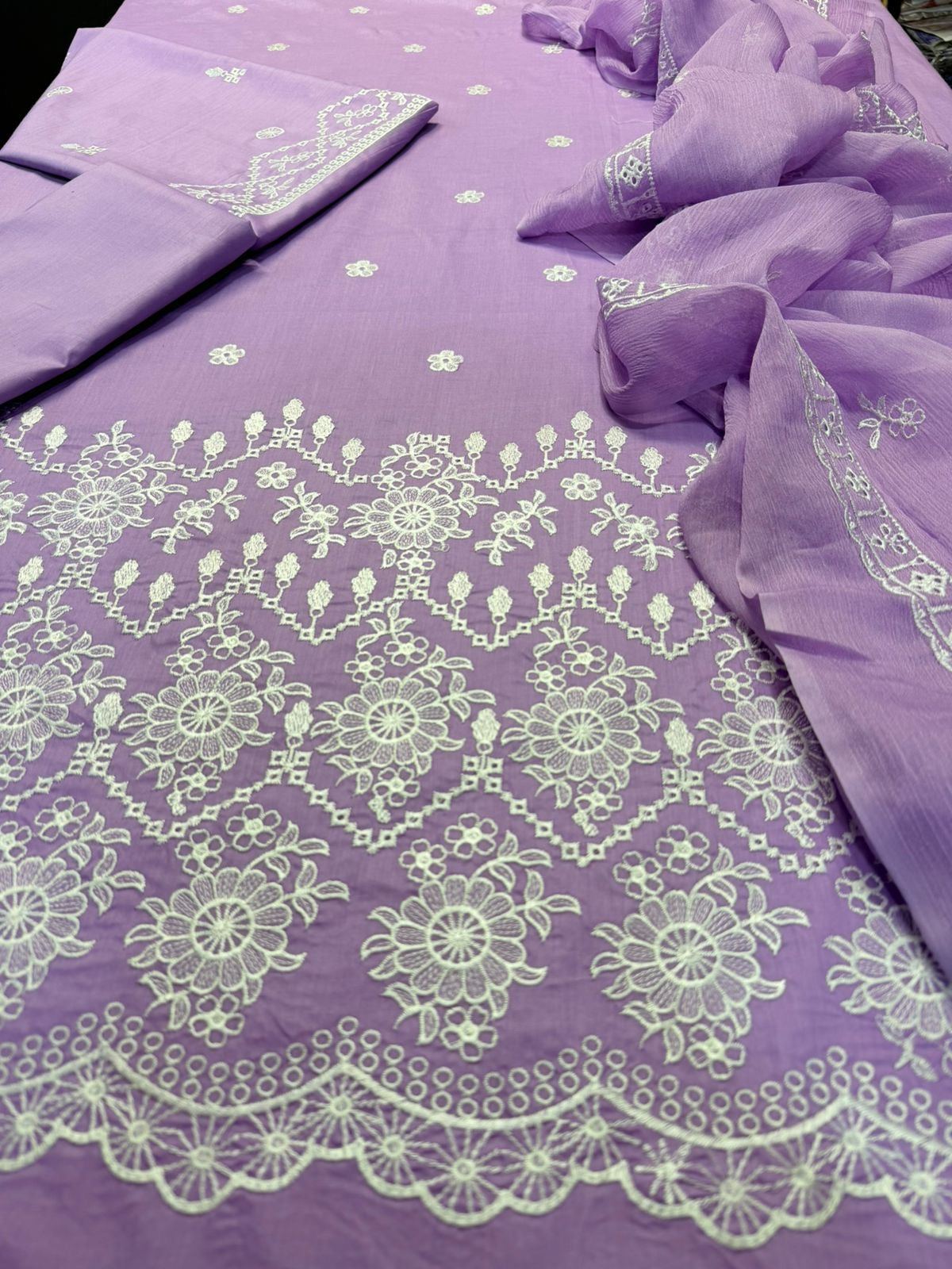 Unstitched Embroidered Lawn 3PC | SC-084