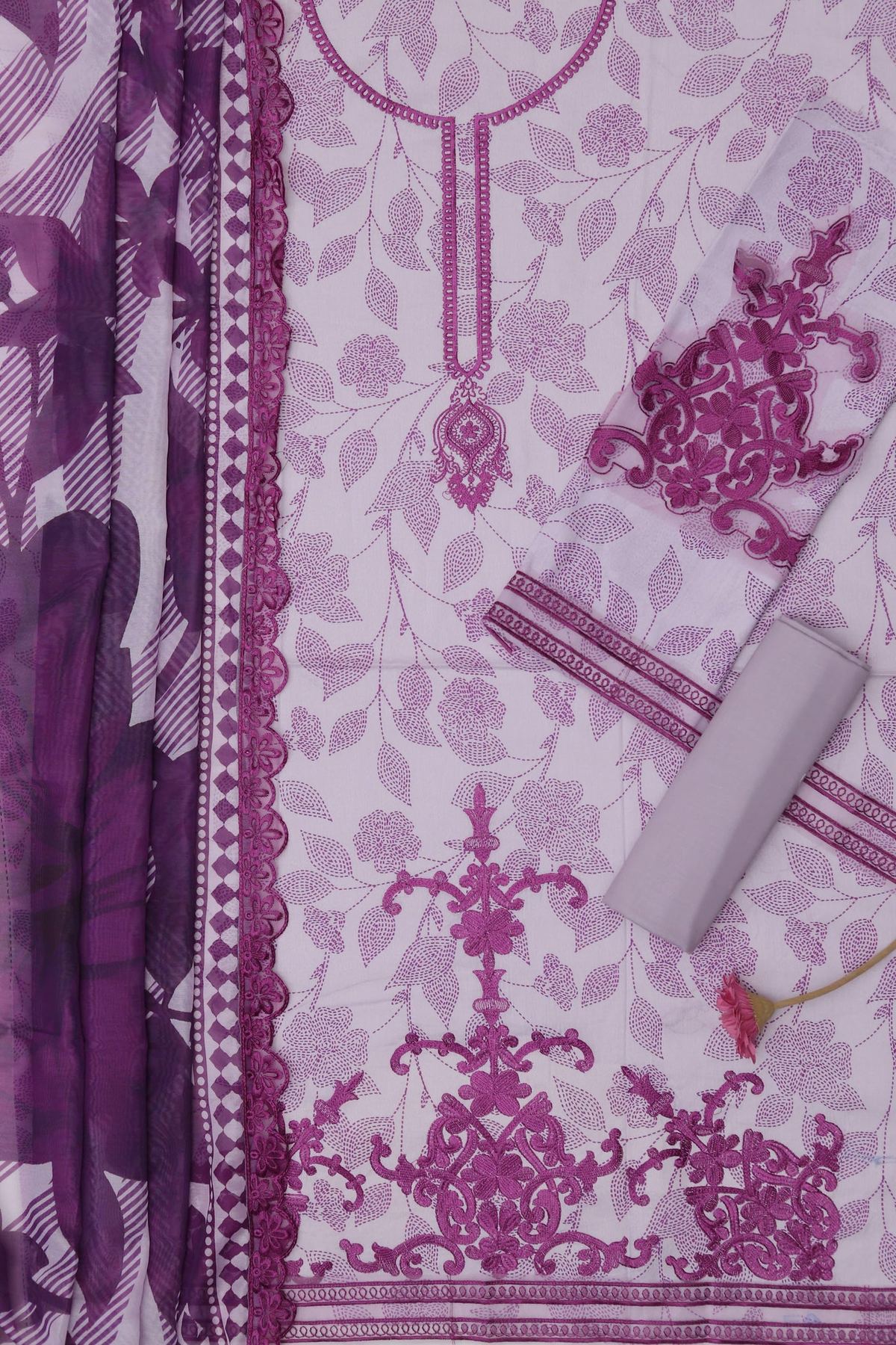 Unstitched Embroidered Lawn 3PC | SC-155