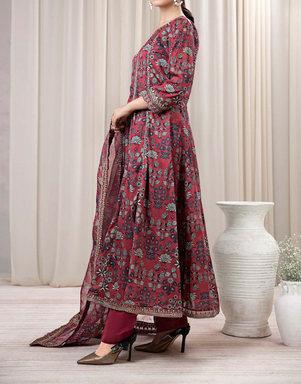 Unstitched Printed Lawn 3PC | SC-104